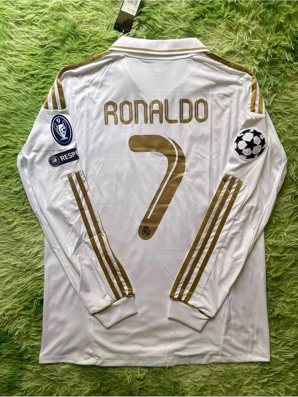 Real Madrid Cristiano Ronaldo retro soccer jersey men’s size L